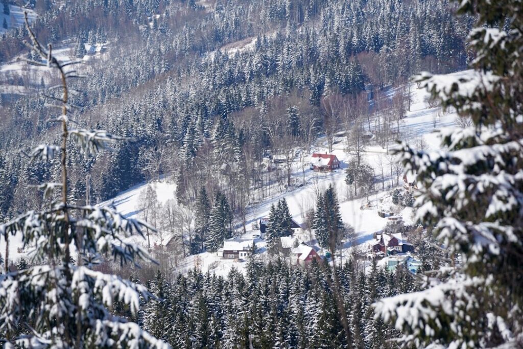 星野TOMAMU度假村全景,雪山環繞的大型滑雪度假區